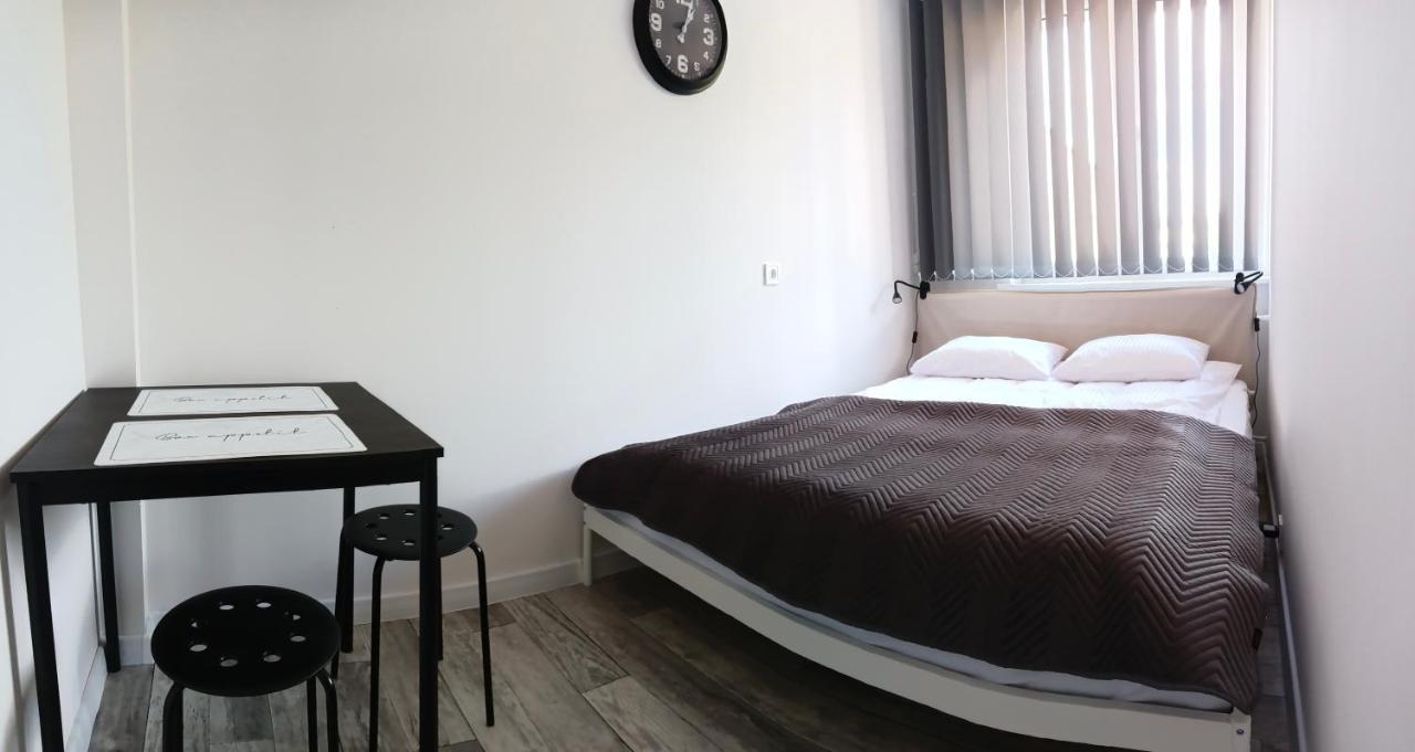 Apartamenty Oswiecim Klimatyzacja Air-Conditioned エクステリア 写真